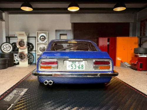 Ignition 1:18 Fairlady Z(S30)Blue MidNight With Mr.Akio Asakura IG3591 [Width 10 Length 25 Height 7 8