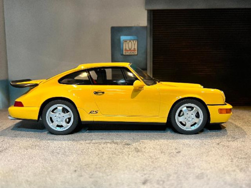 GT385 1:18 Porsche 964RS Yellow  [Width 10 Length 24 Height 7 cms] 5