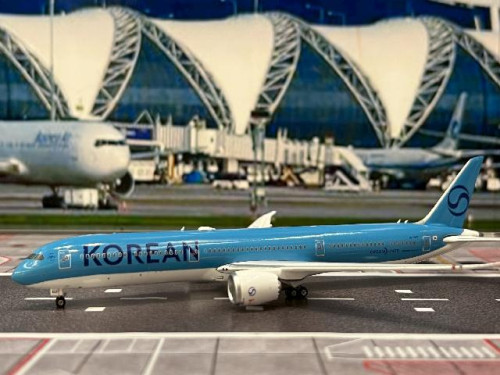 Phoenix 1:400 Korean Air 787-10 HL8515 P4652 [Width 15 Length 17 Height 4 cm] 1