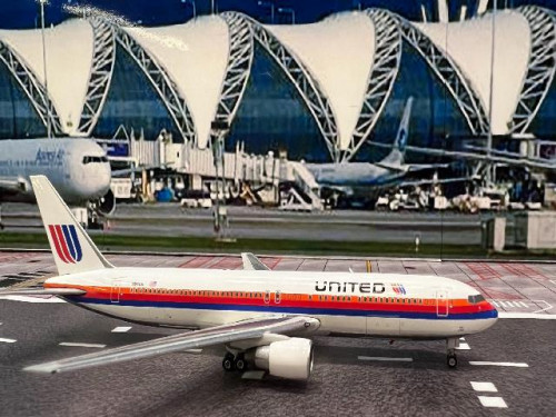 Phoenix 1:400 United 767-300ER N641UA P4617 2