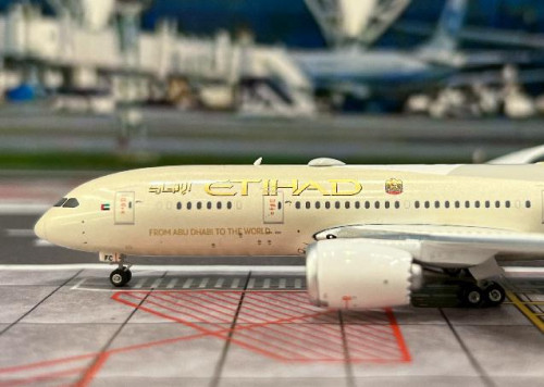 Phoenix 1:400 Etihad B787-8 A6-PFC PH12065 [Width 15 Length 15.5 Height 4.5 cm] 5