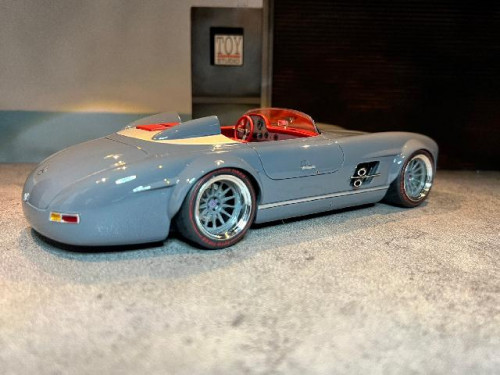 GT-Spirit: GT383 1:18 MB Speedster Custom Slang 500 [Width 10 Length 25 Height 6 cms] 3