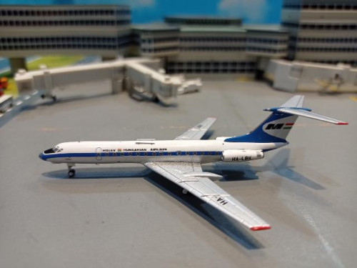Panda 52302 1:400 Malev-Hungarian TU-134A HA-LBK [Width 7 Length 9.5 Height 2 cm] 2