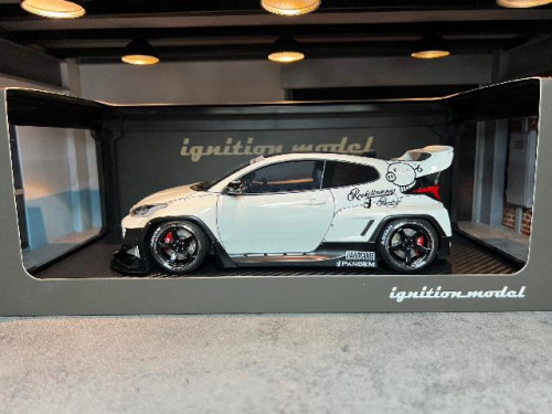 Ignition:IG2900 1:18 Pandem GR Yaris (4BA) White [Width 10 Ignition:IG2900 1:18 Pandem GR Yaris (4BA) White [Width 10