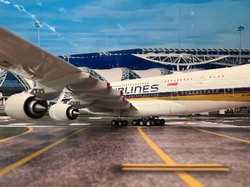 JFOX 1:200 Singapore Airlines A380 9V-SKZ JFA380002 [Width 41 Length 38 Height 12 cm] 8
