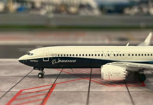 JC Wings 1:400 Boeing B737 MAX 9 N7379E LH4291 [Width 9 Length 10.5 Height 3 cm] 5