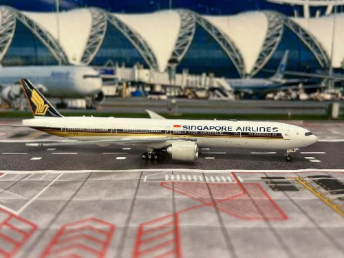 Phoenix 1:400 Singapore Airlines B777-300ER 9V-SNB P4631 2