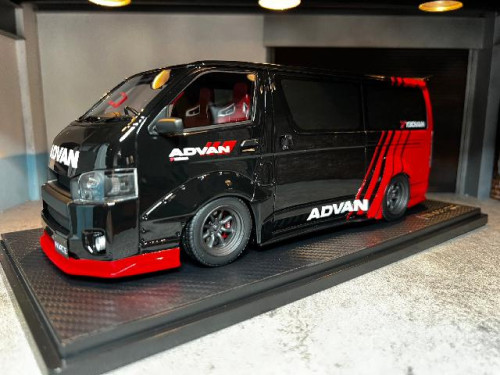  Ignition:IG2805 1:18 T.S.D Works Hiace Black/Red [Width 9 Length 28 Height 10 cms] 
