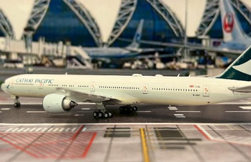 JC Wings 1:400 Cathay Pacific B777-300ER B-KQT XX4984 [Width 16 Length 18 Height 5 cm] 8