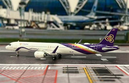 Phoenix 1:400 Thai Airways A321neo HS-TOA PH12059 [Width 9 Length 11 Height 2.5 cm] 3