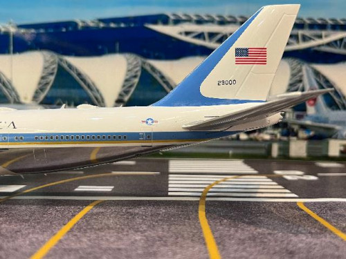 Inflight 1:200 USAF VC-25A #29000 IFVC25A1226P [Width 30 Length 35 Height 10 cm] 6
