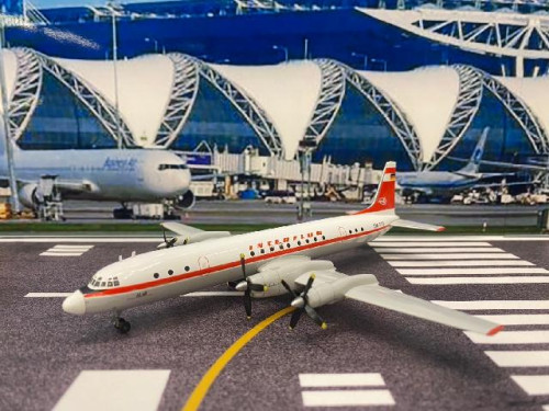 Herpa Wings 1:200 Interflug IL-18 DM-STO HW572873 [Width 18 Length 14 Height 5 cm]