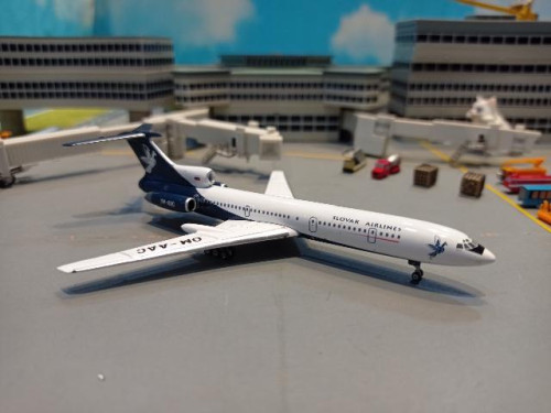 Phoenix PH1855 1:400 Slovak TU-154M OM-AAC 1