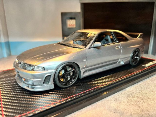  Ignition:IG2683 1:18 Nosmo BCNR33 CRS GT-R With Engine RB26 Sil [Width 10 Length 27 Height 7 cms]