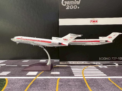 Gemini Jets 1:200 TWA 727-100 N851TW G2946 [Width 16.5 Length 20.5 Height 4.5 cm]