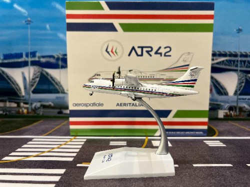 JCWings 1:200 House Color ATR-42-300 F-WEGA LH2233 [Width 12.5 Length 11.5 Height 3.5 cms]