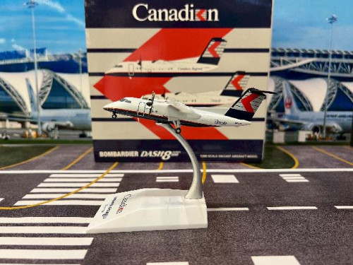 JCWings 1:200 Time Air Dash 8-Q100 C-GTAI LH2287 [Width 13 Length 11 Height 3.5 cms]