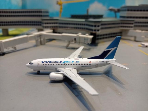 Gemini Jets GJ2259 1:400 WestJet 737-600 C-GWSL [Width 8.5 Length 8 Height 3 cms] 2