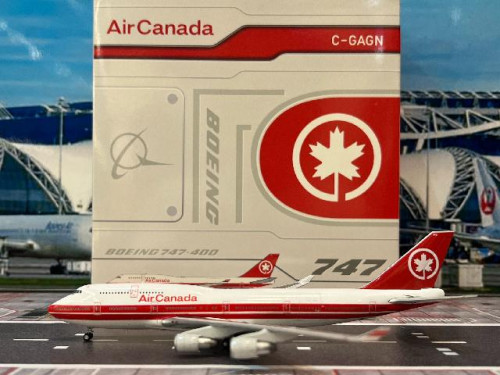  JC Wings 1:400 Air Canada 747-400 C-GAGN XX40196 [Width 16 Length 17.5 Height 4.5 cm]