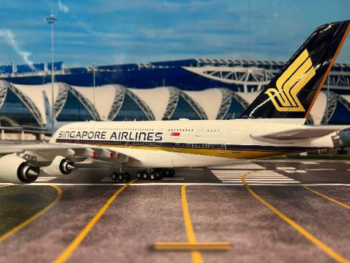 JFOX 1:200 Singapore Airlines A380 9V-SKZ JFA380002 [Width 41 Length 38 Height 12 cm] 3