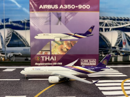 Phoenix Model 1:400 Thai Airways A350-900 HS-THS PH1896 [Width 15 Length 16.5 Height 4 cm]