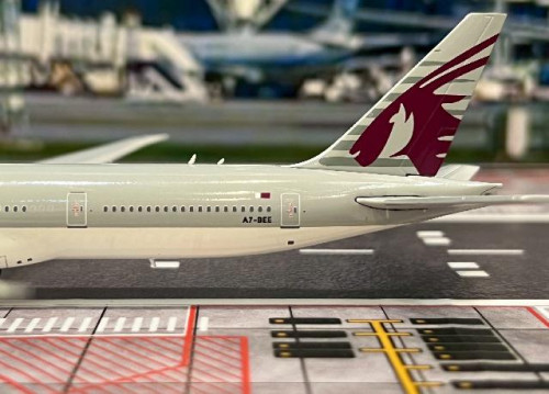 JC Wings 1:400 Qatar 777-300ER