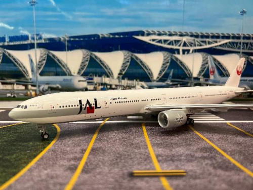 Inflight 1:200 JAL 777-346 JA8945 B773JAL945 [Width 33 Length 37 Height 8 cm] 1