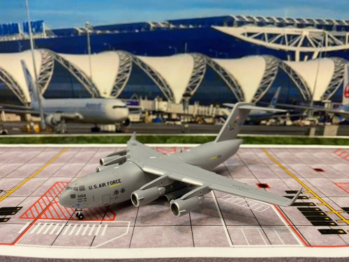 Gemini Jets 1:400 USAF C-17A Globemaster III 06-6168 (Dover Air Force Base) GM143