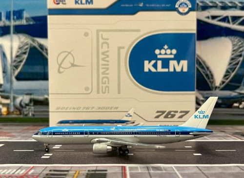 JC Wings 1:400 KLM 767-300ER PH-BZF XX4993 [Width 12 Length 13.5 Height 3.5 cm]