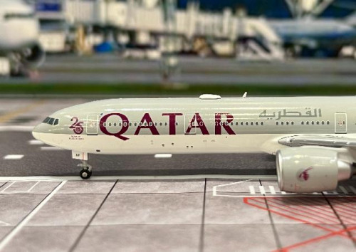 JC Wings 1:400 Qatar 777-300ER