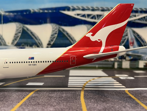 Inflight 1:200 Qantas Airways B747-338 VH-EBX IF743QF0526 [Width 30 Length 35 Height 10 cm] 6