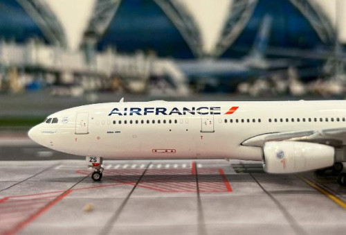 Phoenix 1:400 Air France A340-300 F-GLZS PH12063 [Width 15 Length 16 Height 4 cm] 5