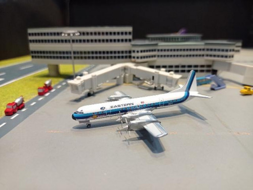 GJ373 1:400 Eastern L-188 Electra N5517 [Width 7 Length 8 Height 2.5 cms.]