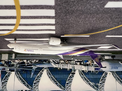 Phoenix Model 1:400 Thai Airways A350-900 HS-THS PH1896 [Width 15 Length 16.5 Height 4 cm] 6