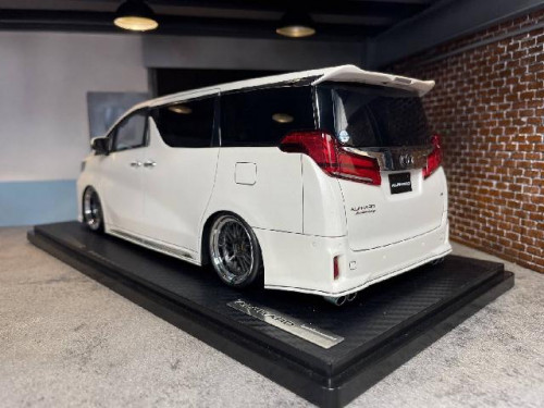 Ignition:IG2427 1:18 Alphard H30 Louge S BBS Whi [Width 9 Length 28 Height 10 cms] 2