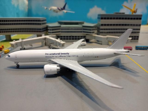JCWings XX40031 1:400 Lufthansa Cargo 777-200LRF D-ALFJ [Width 16 Length 17 Height 5 cm] 2