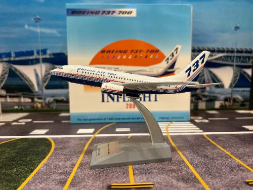  Inflight 1:200 Boeing 737-7H4 N737X IF737737X [Width 18 Length 17 Height 6 cms]
