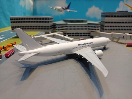 JCWings XX40031 1:400 Lufthansa Cargo 777-200LRF D-ALFJ [Width 16 Length 17 Height 5 cm] 3