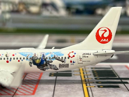 Phoenix 1:400 JAL 737-800 JA342J GUNDAM P4647 [Width 9