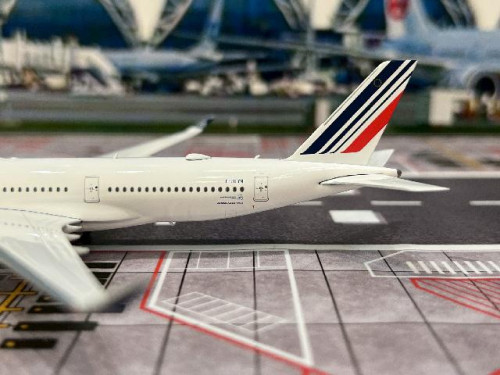 Phoenix 1:400 Air France A350-900 F-HTYM PH12010 [Width 16 Length 16.5 Height 4 cm] 4