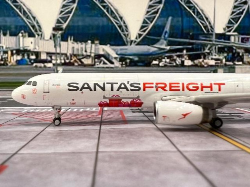 Phoenix 1:400 Qantas Freight A321 VH-XF4 PH1972 3