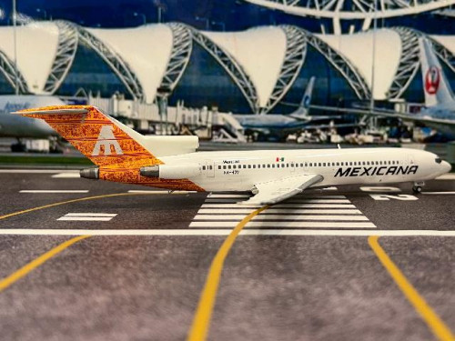 JC Wing 1:200 Mexicana B727-200 