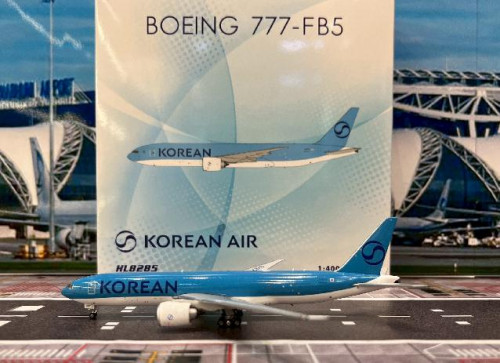 Phoenix 1:400 Korean Air Cargo 777-200F HL8285 P4676 [Width 16 Length 16 Height 4.5 cm]