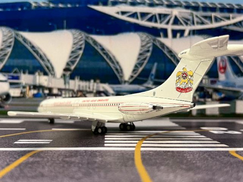JC Wings 1:200 UAE Government VC-10 Srs1101 G-ARVF LH2384 [Width 22 Length 24 Height 6 cms] 6