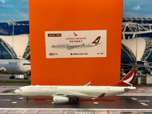 JC Wings 1:400 Cathay Dragon A330-300 B-LBK EW4333014 [Width 15 Length 16 Height 4 cm]