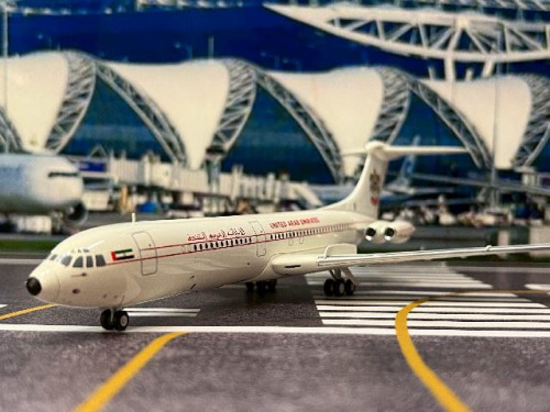 JC Wings 1:200 UAE Government VC-10 Srs1101 G-ARVF LH2384 [Width 22 Length 24 Height 6 cms] 5