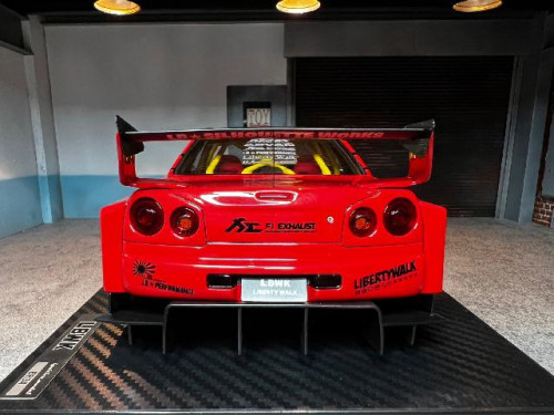 Ignition:IG2703 1:18 LB-ER34 Super Silhouette Skyline Blk/Red [Width 10 Length 27 Height 8 cms] 6