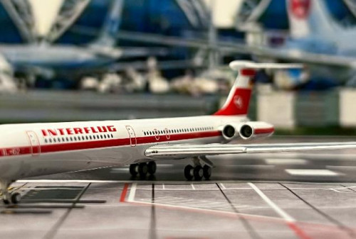 Phoenix 1:400 Interflug IL-62 DDR-SEG PH12051 [Width 11 Length 13.5 Height 3 cm] 7