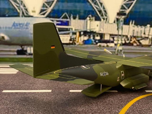 Herpa Wings 1:200 Luftwaffe C-160-WTD 61 HW572293 