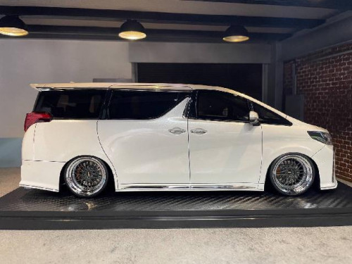 Ignition:IG2427 1:18 Alphard H30 Louge S BBS Whi [Width 9 Length 28 Height 10 cms] 4